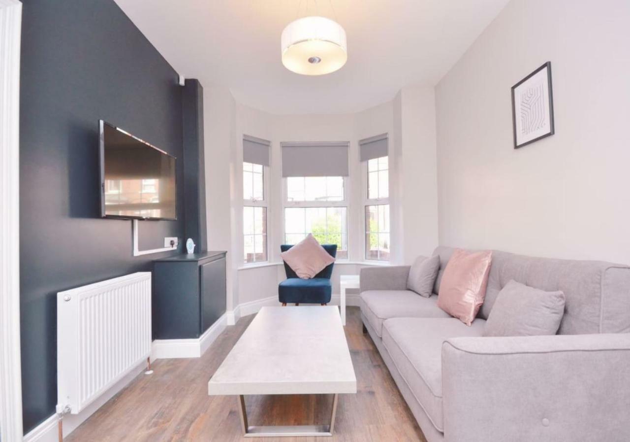 Queens Quarter Townhouse 1 بلفاست المظهر الخارجي الصورة