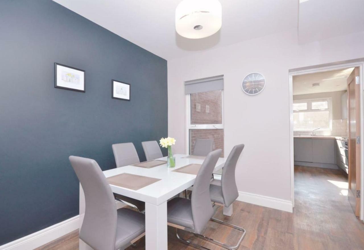 Queens Quarter Townhouse 1 بلفاست المظهر الخارجي الصورة